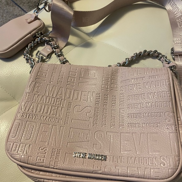 Steve Madden Pink Crossbody Bag with Embossed Texture New!!!! - Picture 4 of 6